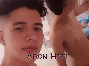 Aron_Hott