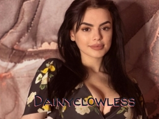 Dainyclowless