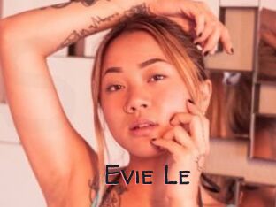 Evie_Le