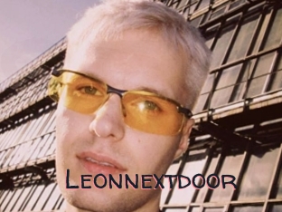 Leonnextdoor