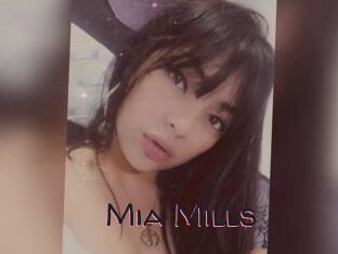 Mia_Mills