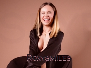 Roxysmiles