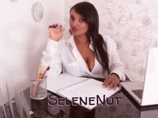 SeleneNut