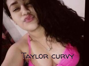 Taylor_curvy