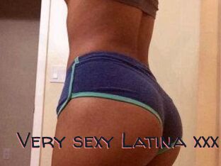 Very_sexy_Latina_xxx