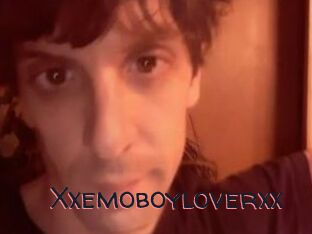 Xxemoboyloverxx